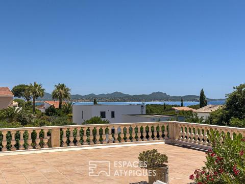 Villa à réinventer avec vue mer et sur l&rsquo; Estérel