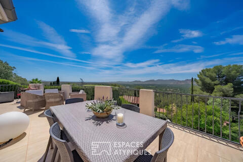 Villa with panoramic views in the La Bouverie district
