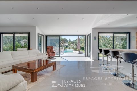 villa contemporaine au calme d’un parc de caractère