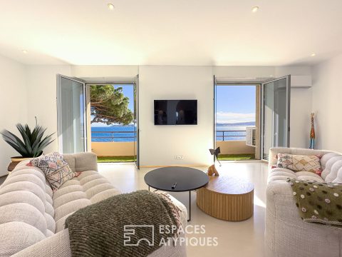 Contemporary apartment with sea view terrace