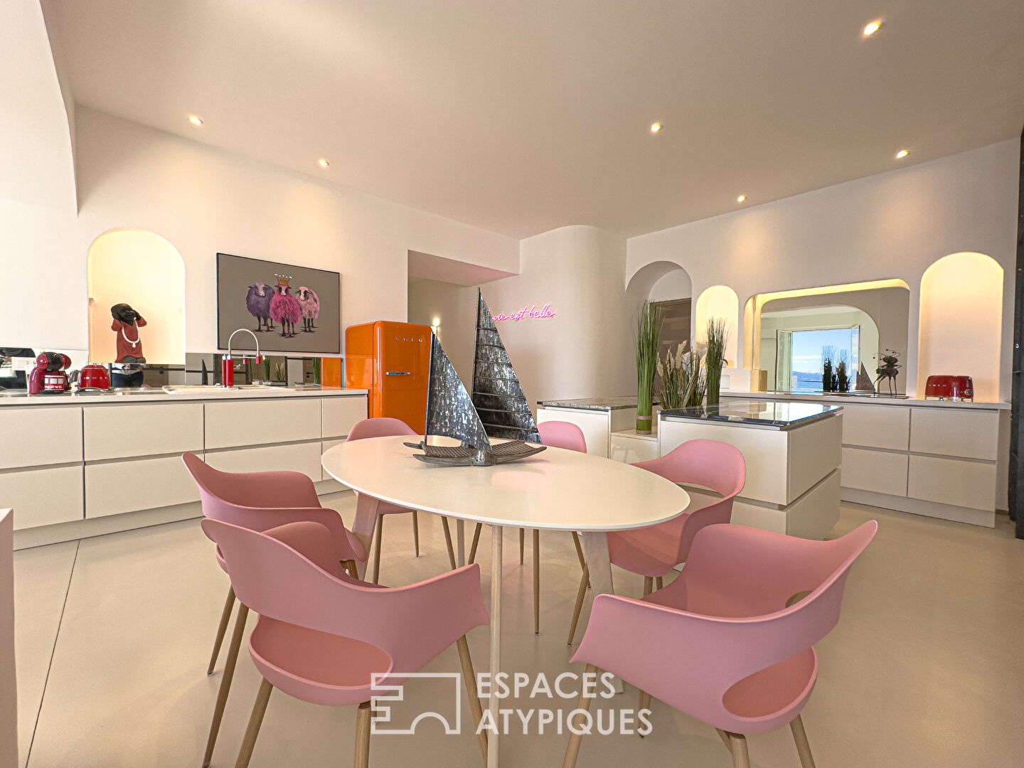 Appartement contemporain avec balcon vue mer