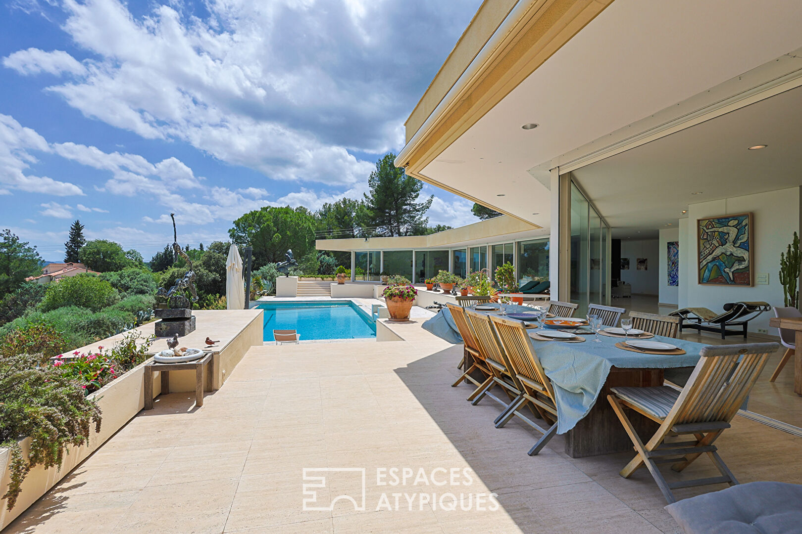 Architect’s villa with artist’s studio and art gallery