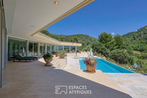 Architect’s villa with artist’s studio and art gallery
