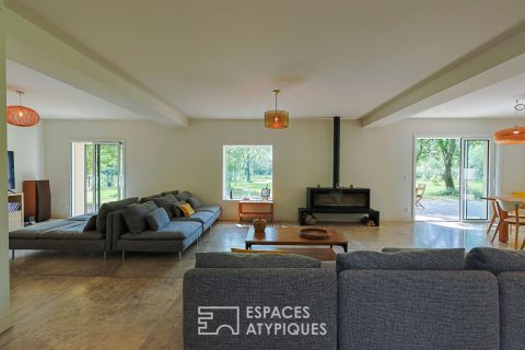 Villa with contemporary renovations in the Var hinterland