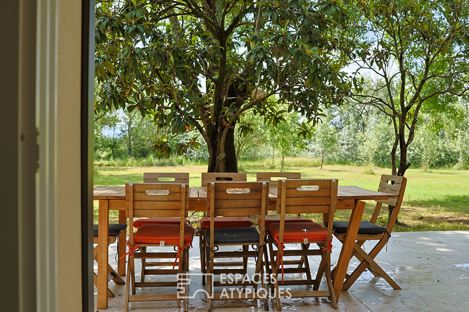 Villa with contemporary renovations in the Var hinterland