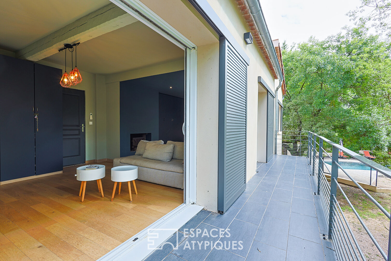 Villa with contemporary renovations in the Var hinterland