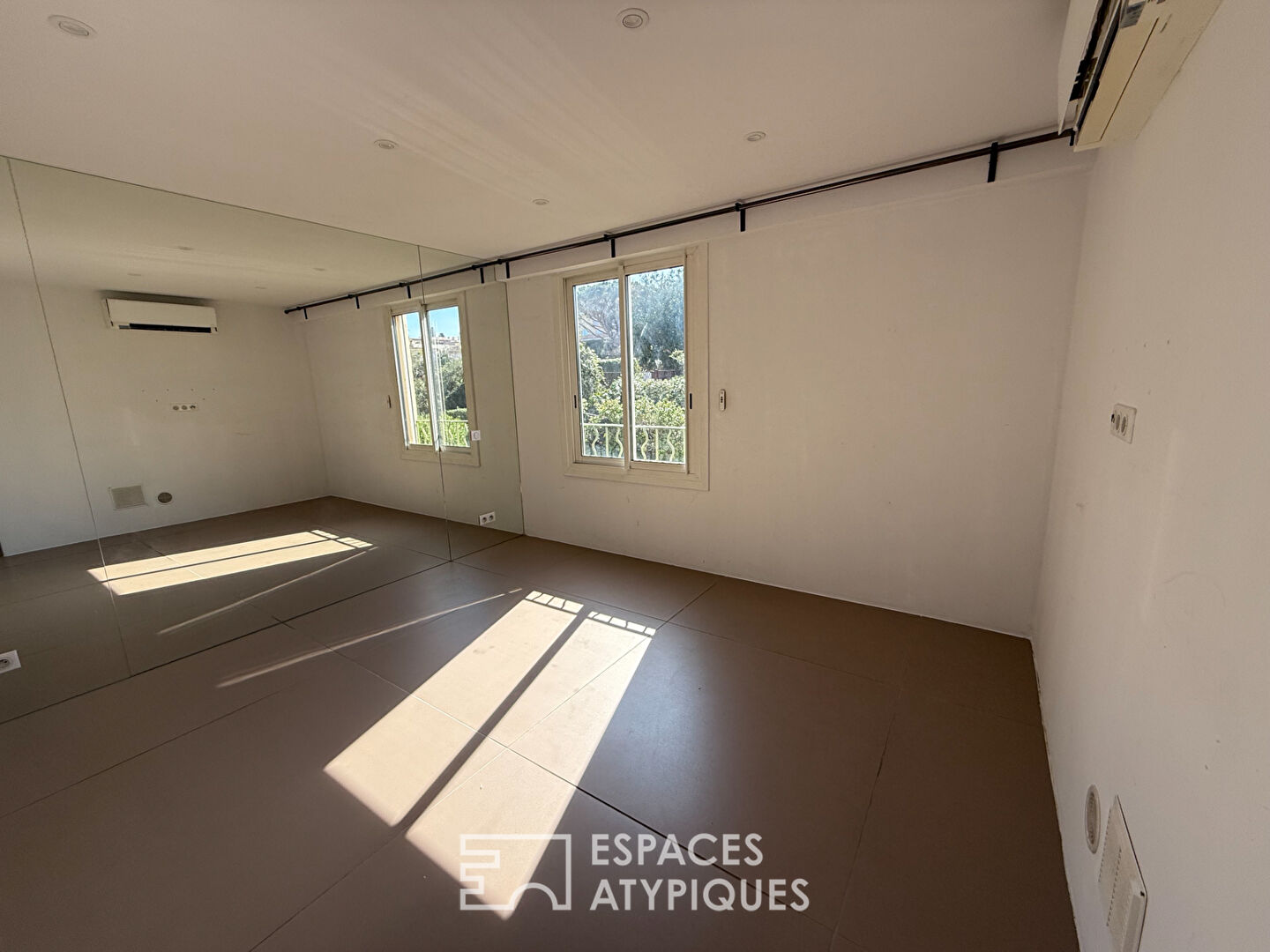 Apartment with balcony near the city center