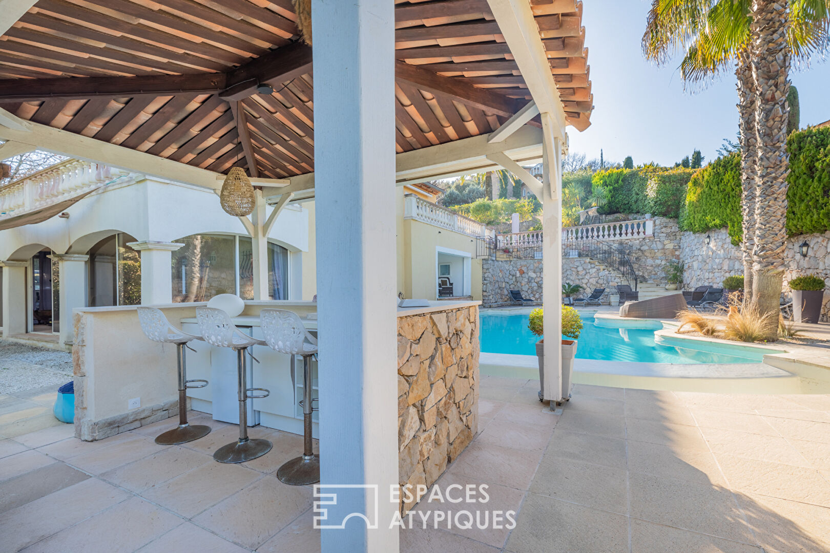 Property with high-end services