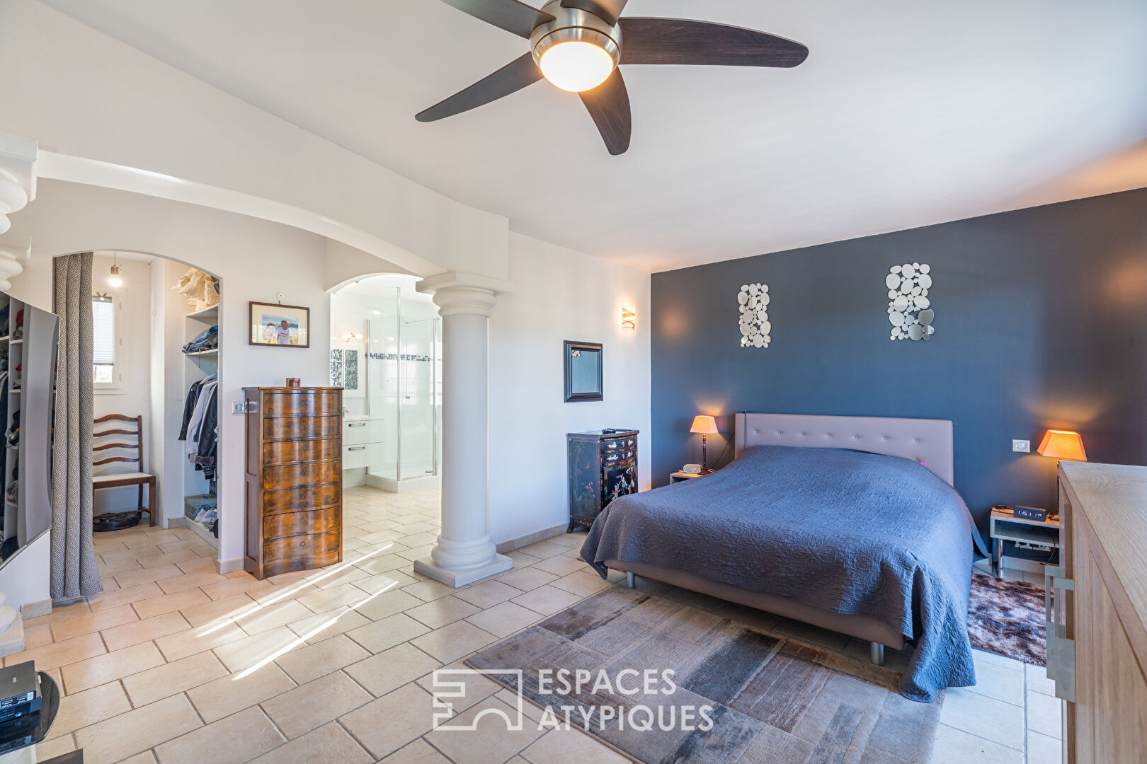 Property with high-end services