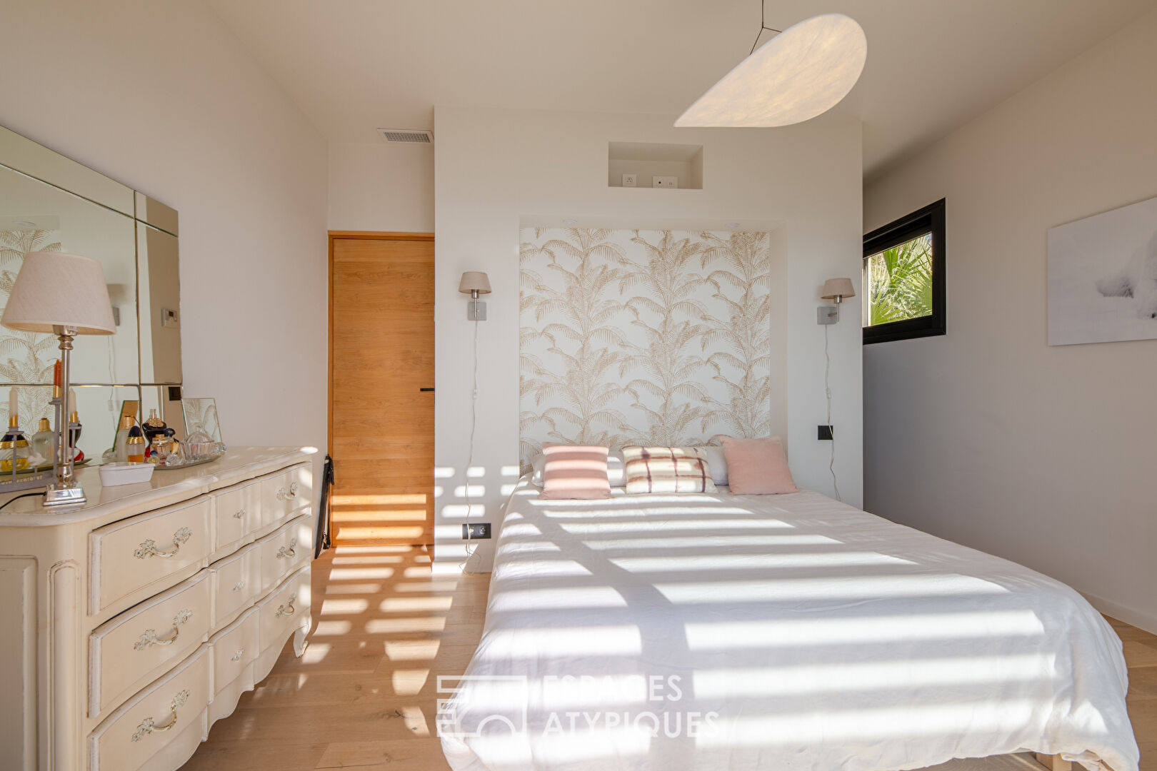 Villa contemporaine avec piscine et vue imprenable