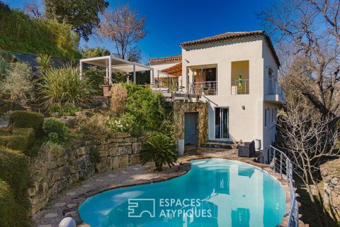 Villa with panoramic view and swimming pool