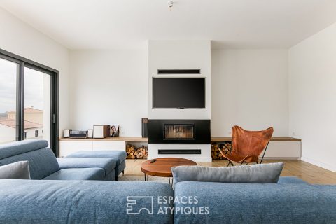 Contemporary with a view of Isle Jourdain