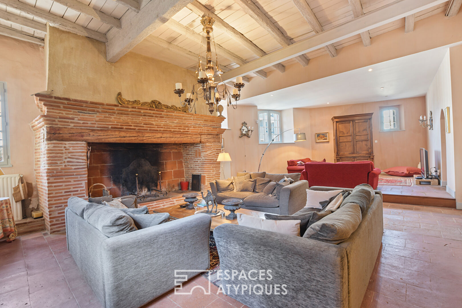 Character property and its gîtes near Toulouse