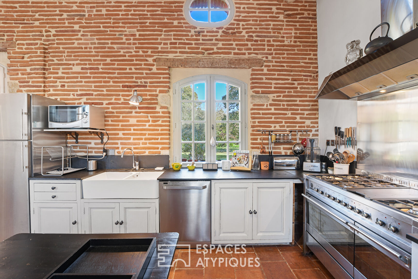 Character property and its gîtes near Toulouse