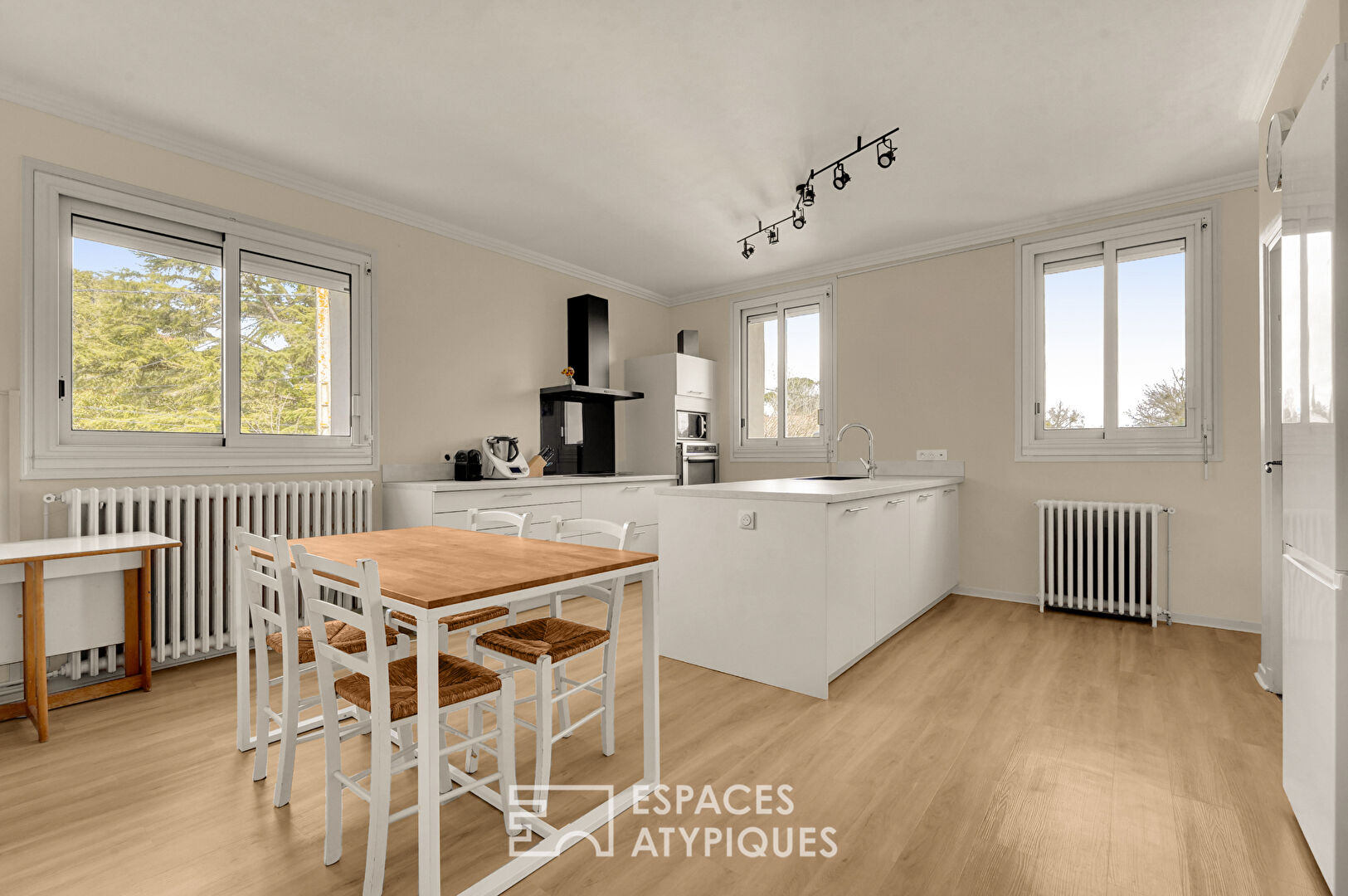 House in a green setting in Muret
