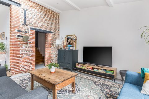Renovated village house with independent studio and swimming pool