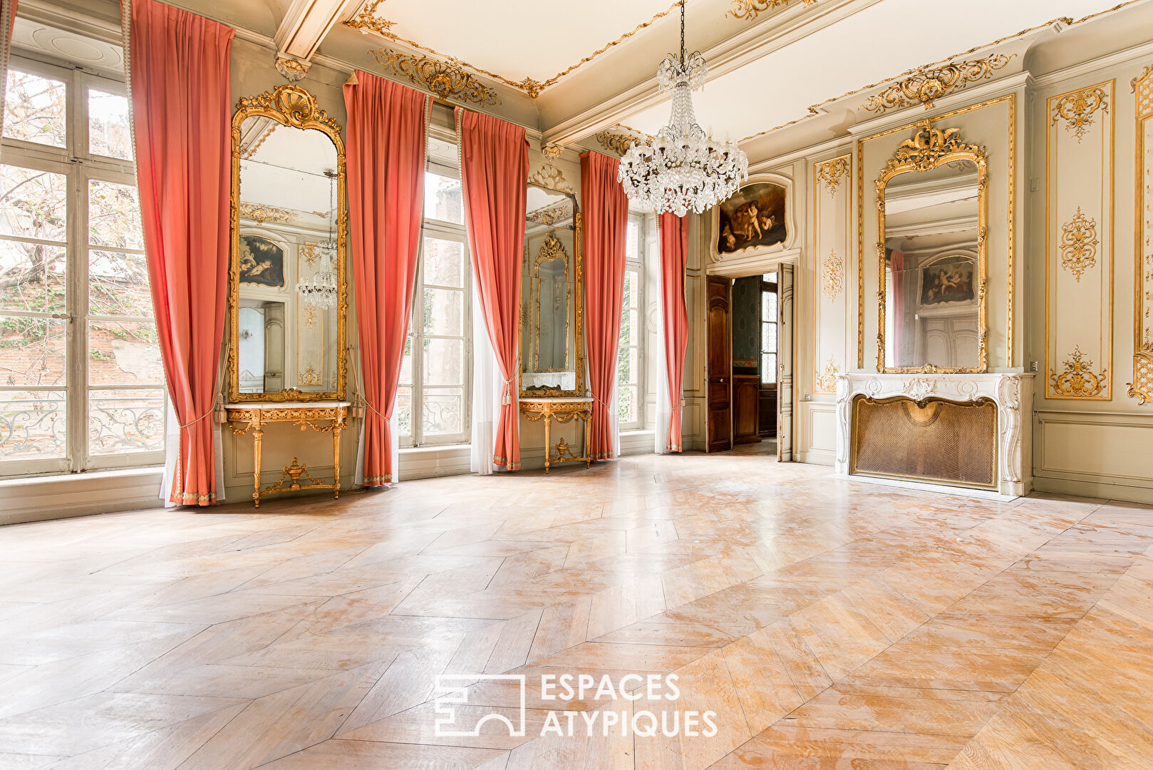 Exceptional 19th century apartment in Les Carmes