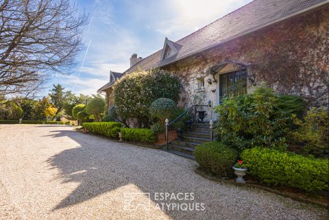 Maison de caractère aux volumes contemporains à Castelginest