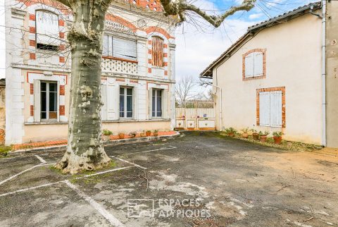 Mansion to renovate and its outbuildings in L’Isle en Dodon