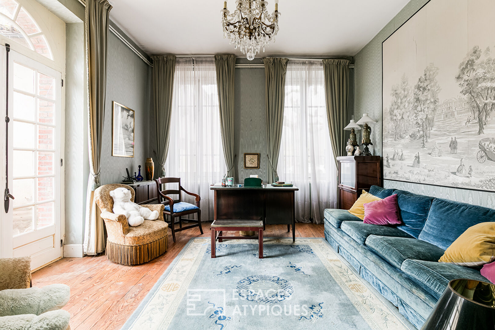 Mansion to renovate and its outbuildings in L’Isle en Dodon