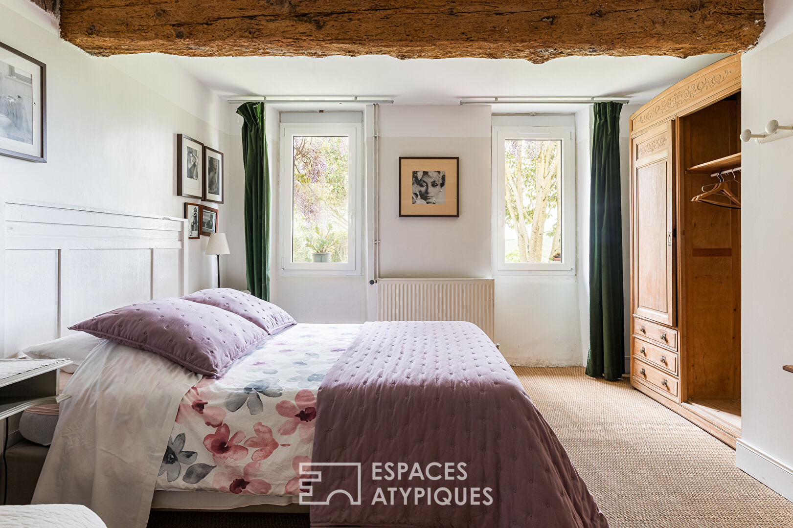 Old farmhouse with views of the Pyrenees, nestled in the heart of the countryside