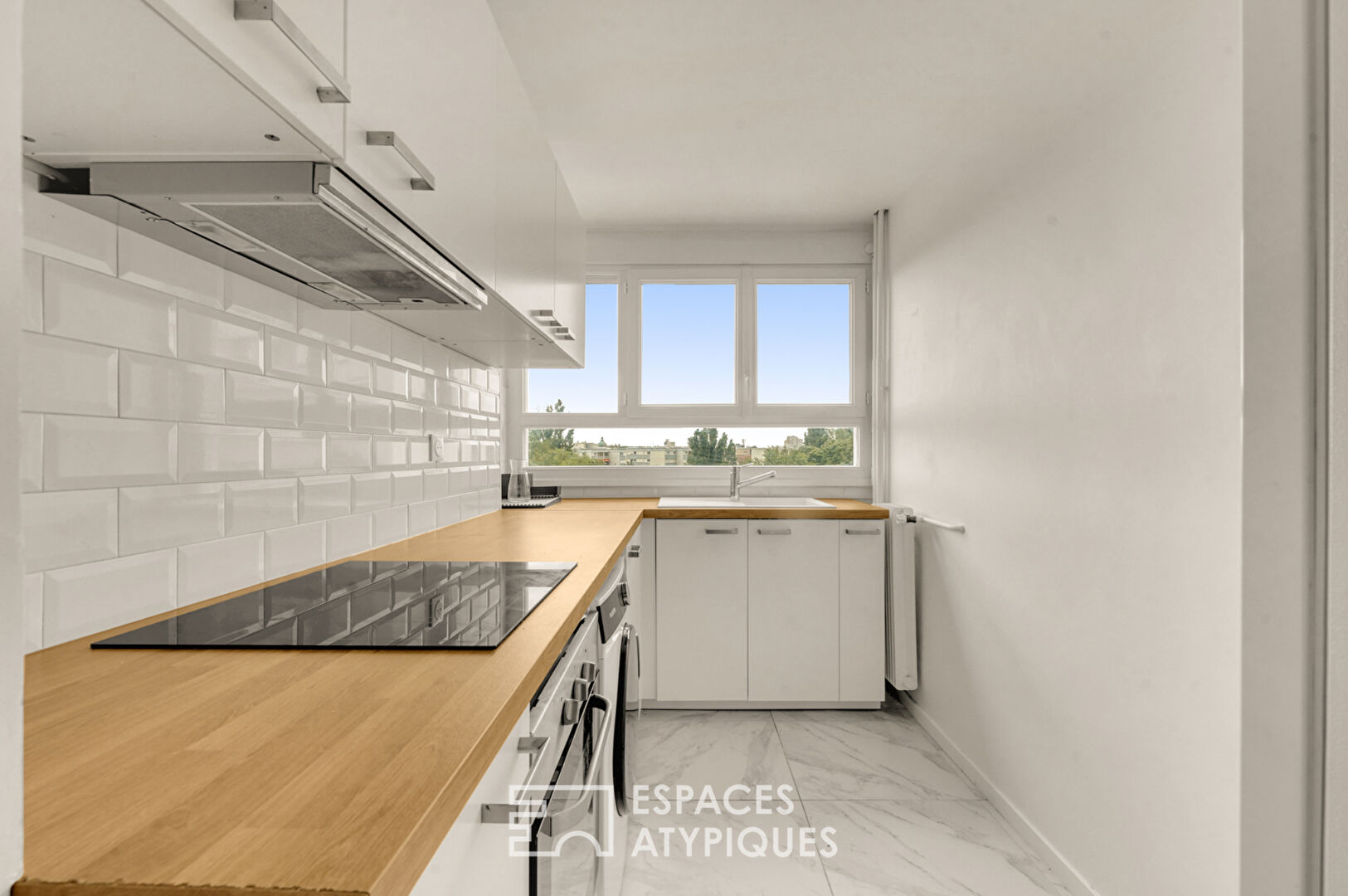 Appartement rénové avec vue dégagée à Toulouse