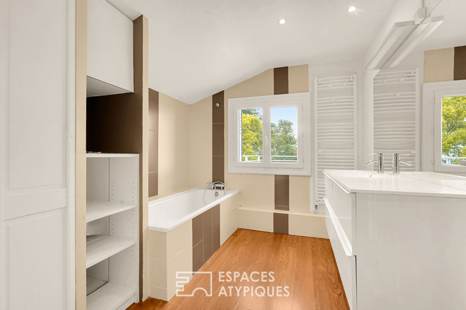 Maison de style basque avec jardin et terrrasse quartier Bonnefoy