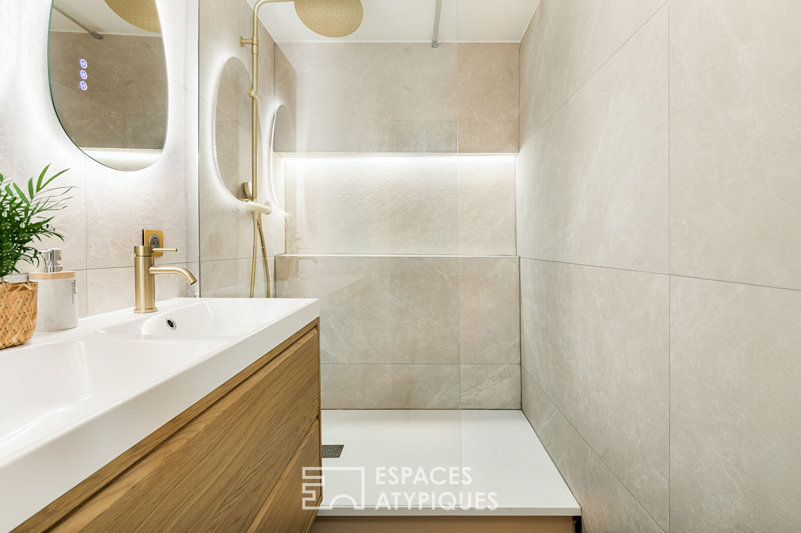 Elegance and comfort in the Chalets district