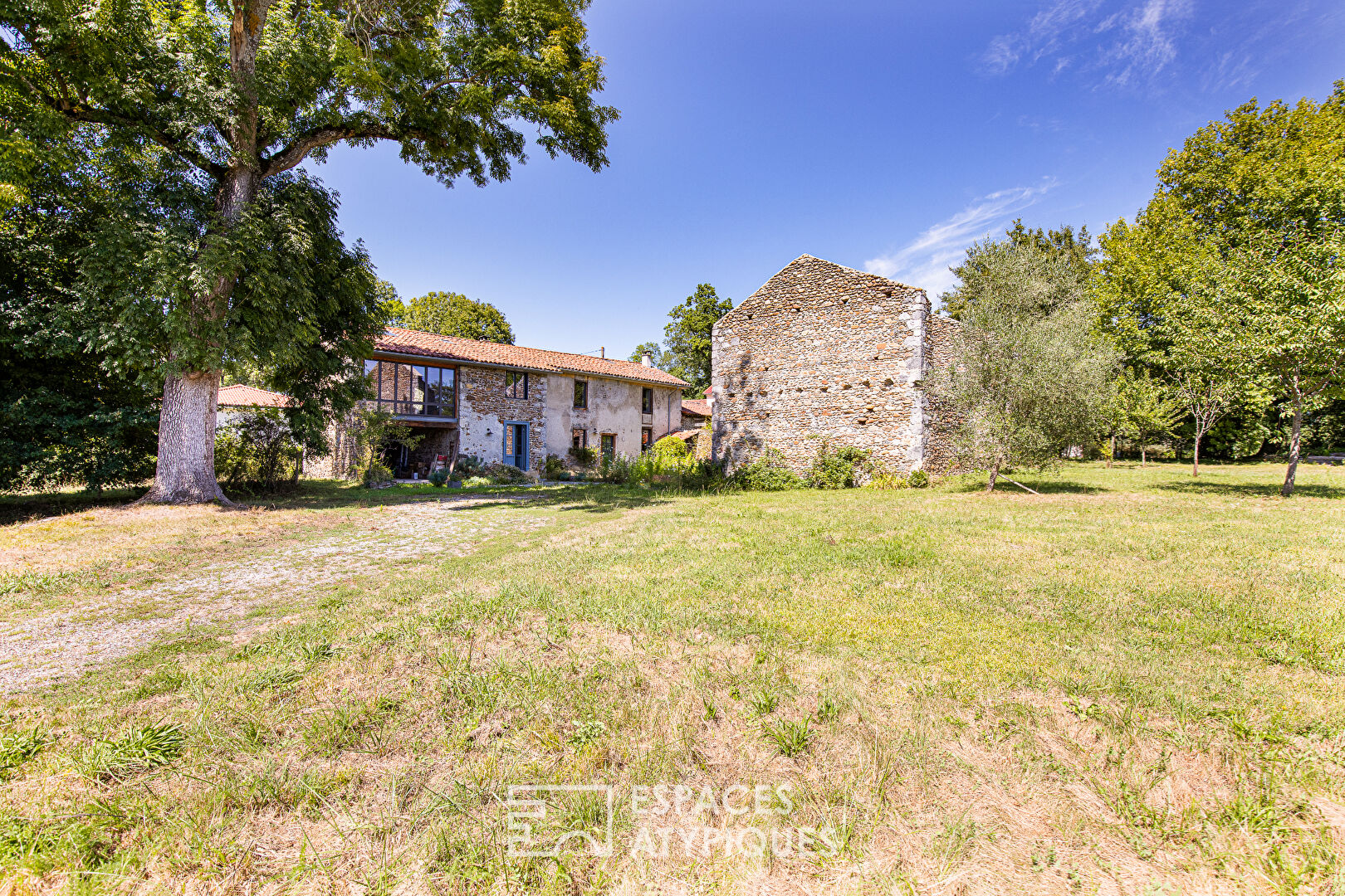 Bucolic property in Saint Paul