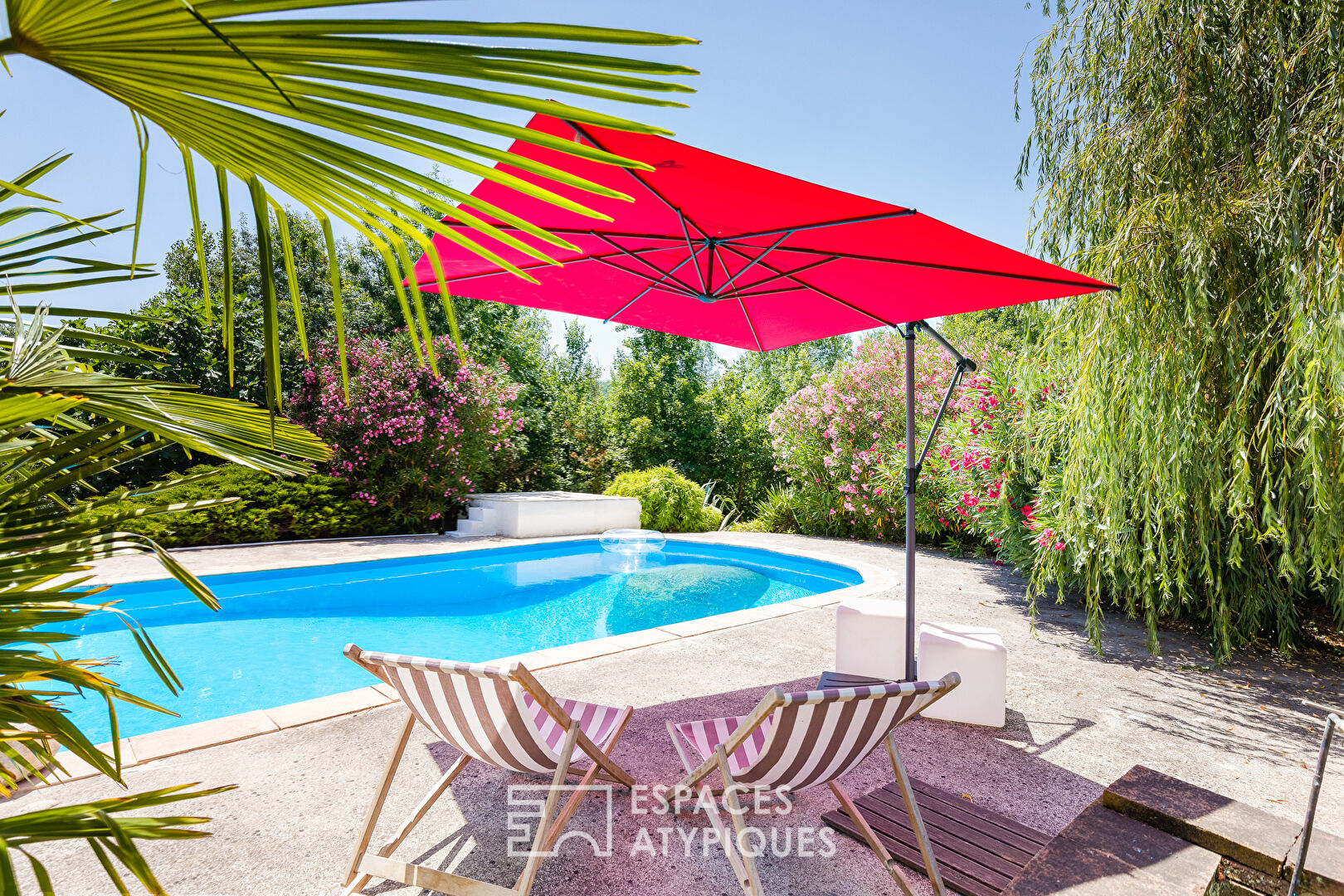 Authentique longère toulousaine avec piscine et vue dégagée