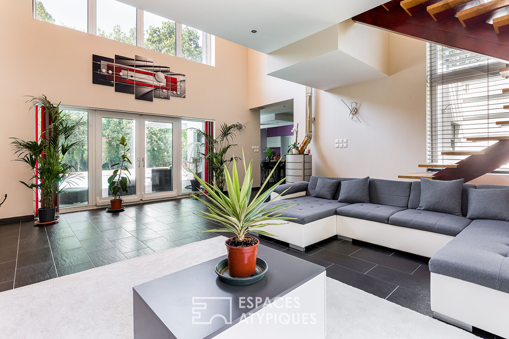Demeure contemporaine à Castelnau-d’Estretefonds