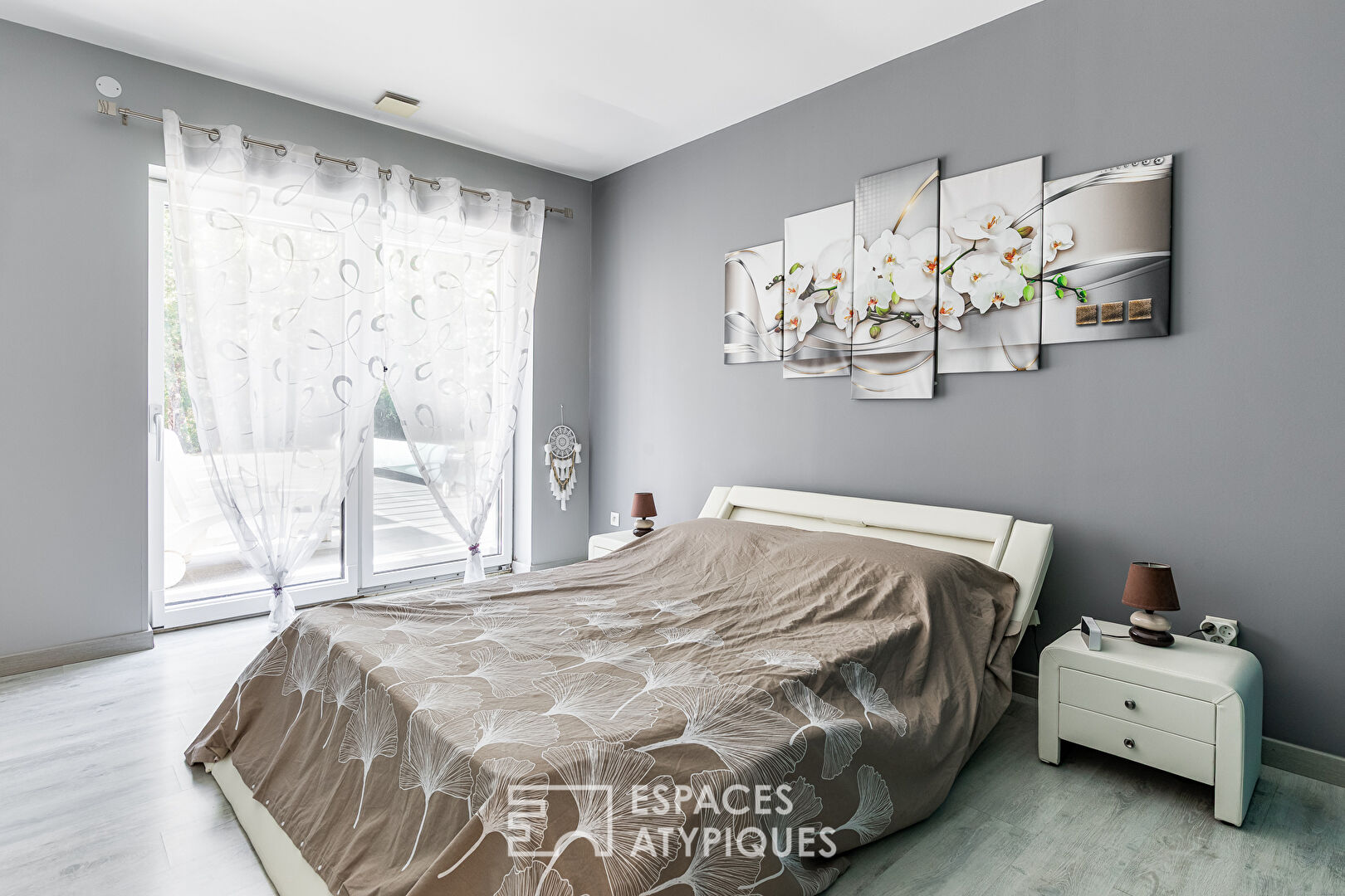 Demeure contemporaine à Castelnau-d’Estretefonds