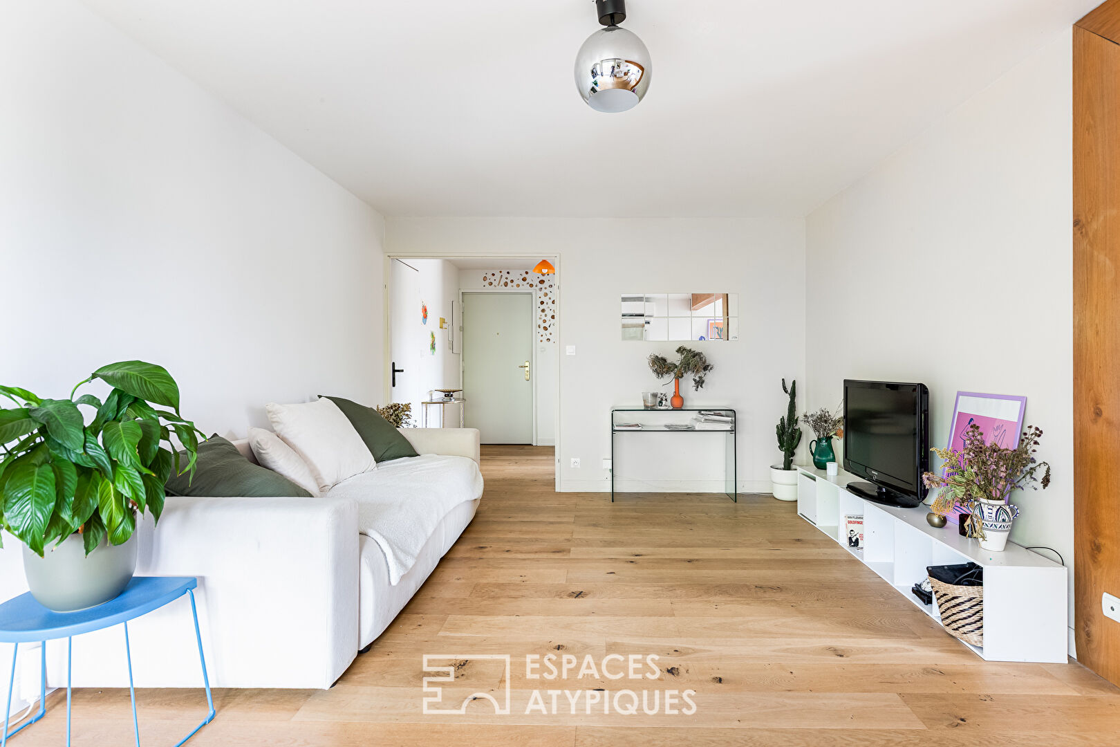 Top-floor apartment in the La Terrasse district