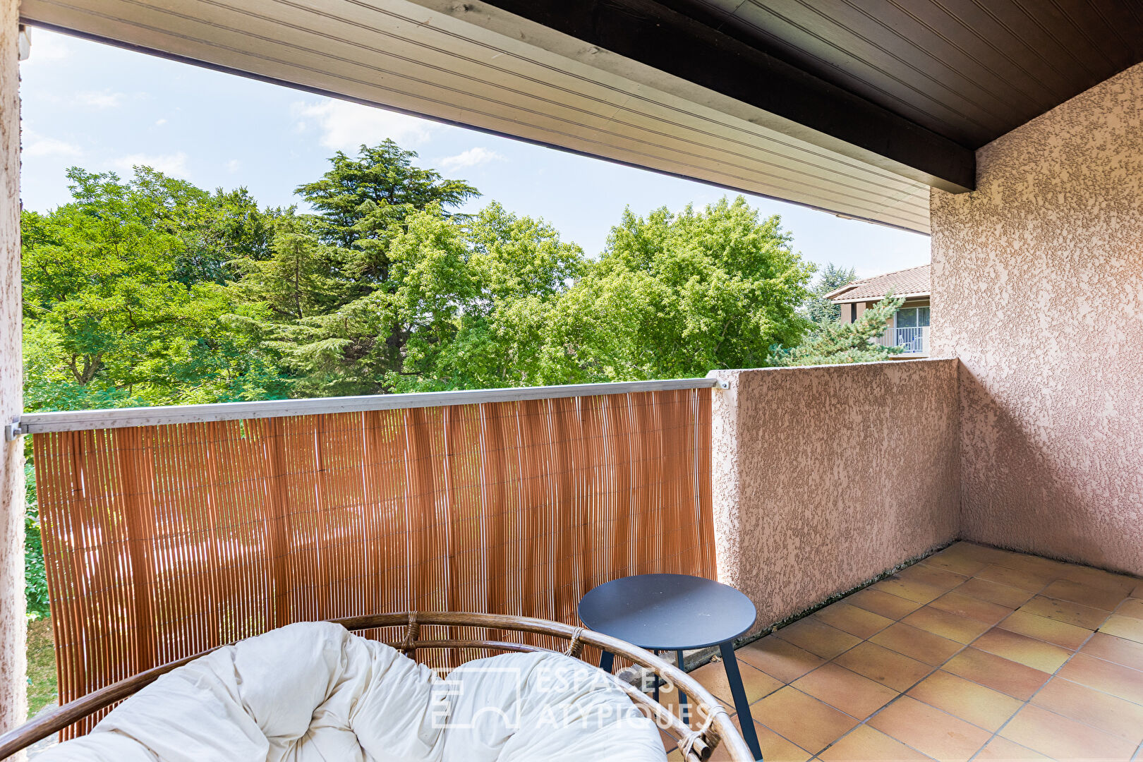 Top-floor apartment in the La Terrasse district