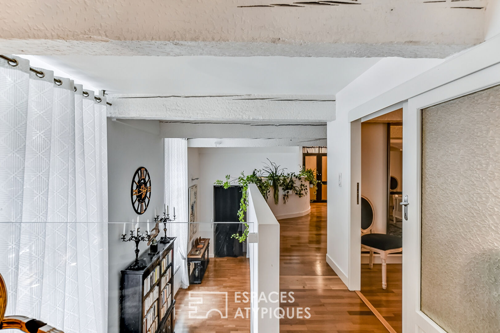 Duplex loft in a 17th-century mansion on the Capitole