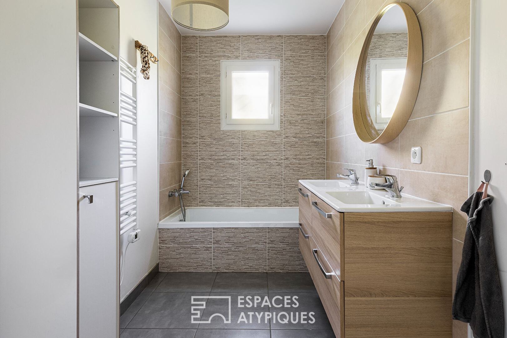 Maison contemporaine à Lavernose-Lacasse