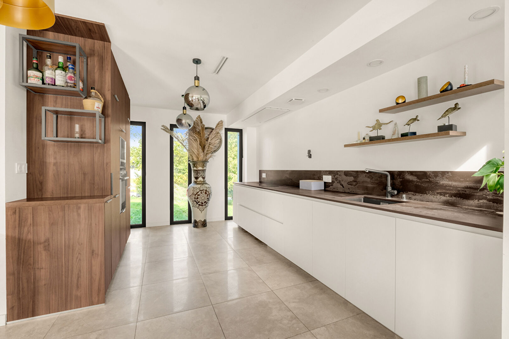 Architect-designed house on the golf course