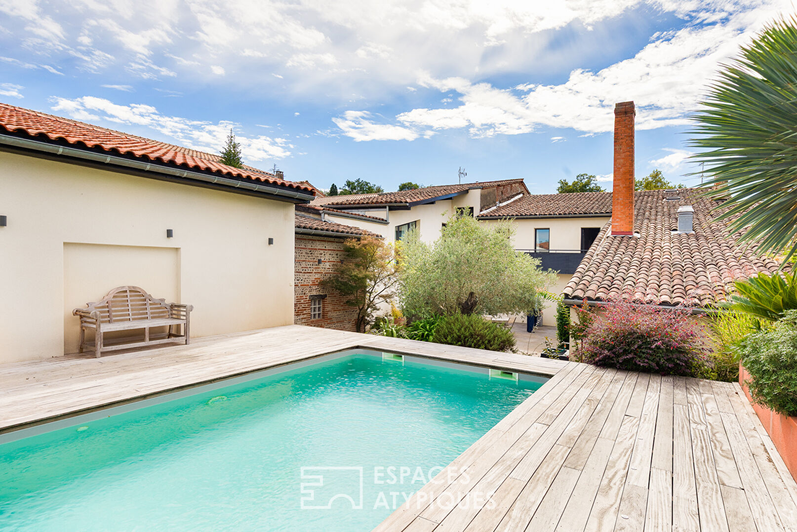 Former 19th century bakehouse converted into a town house in Cornebarrieu