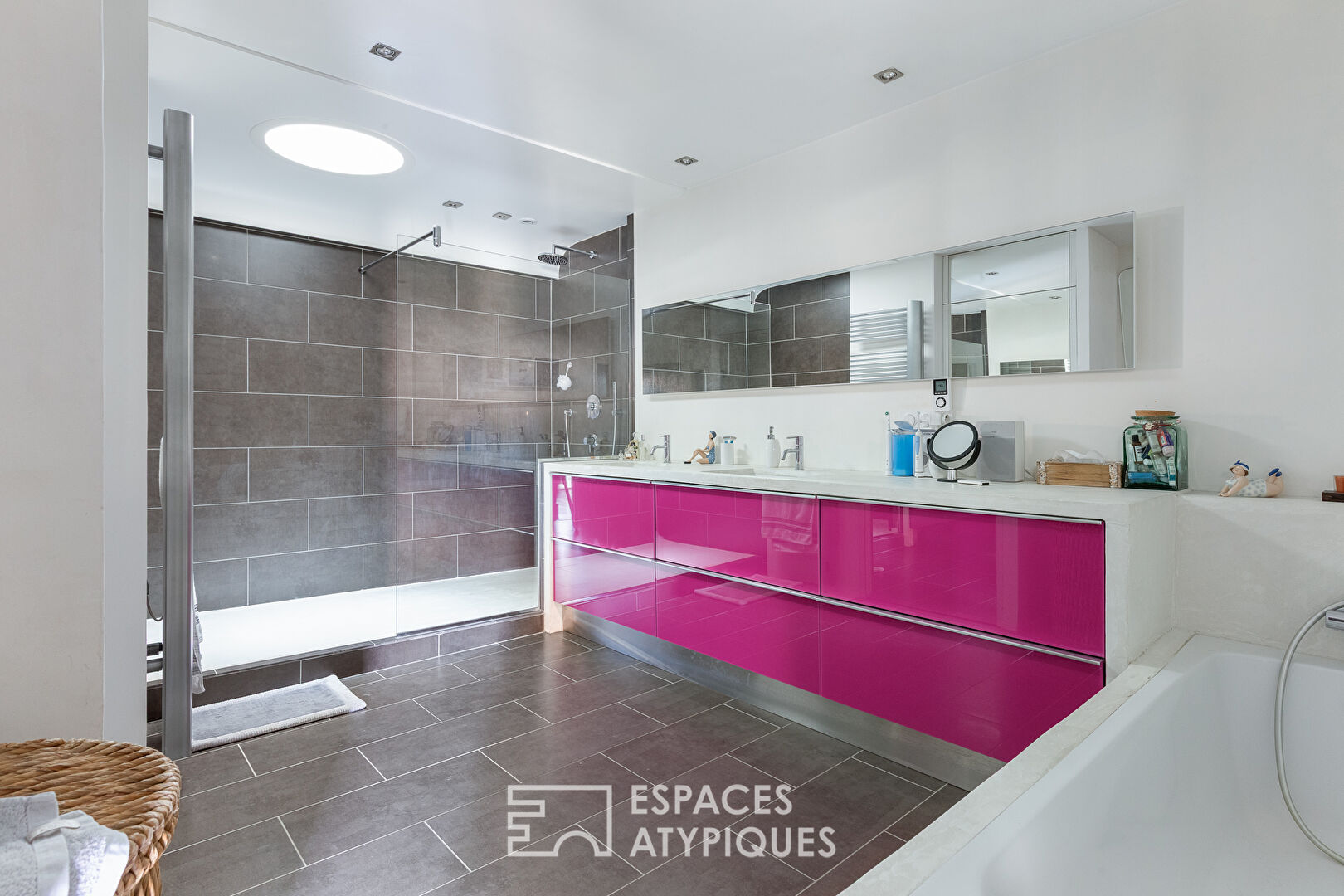 Former 19th century bakehouse converted into a town house in Cornebarrieu