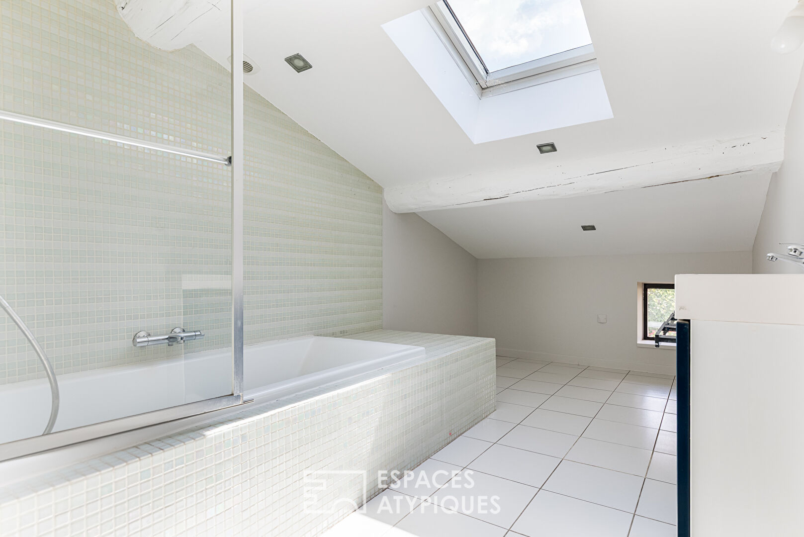 Renovated farmhouse in the Lauragais region