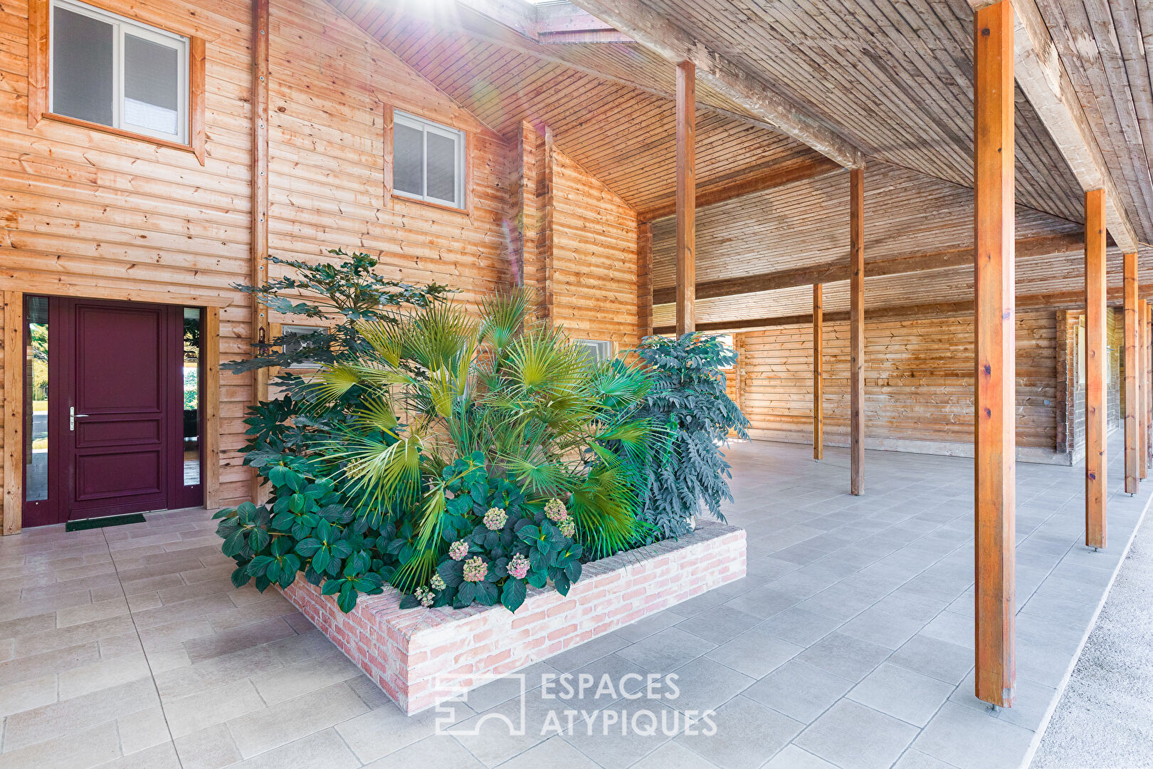 Charming 235m² wooden house in Samatan