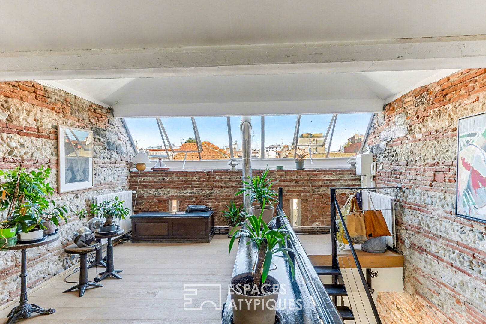 Appartement loft d’architecte en dernier étage avec terrasse aux Chalets