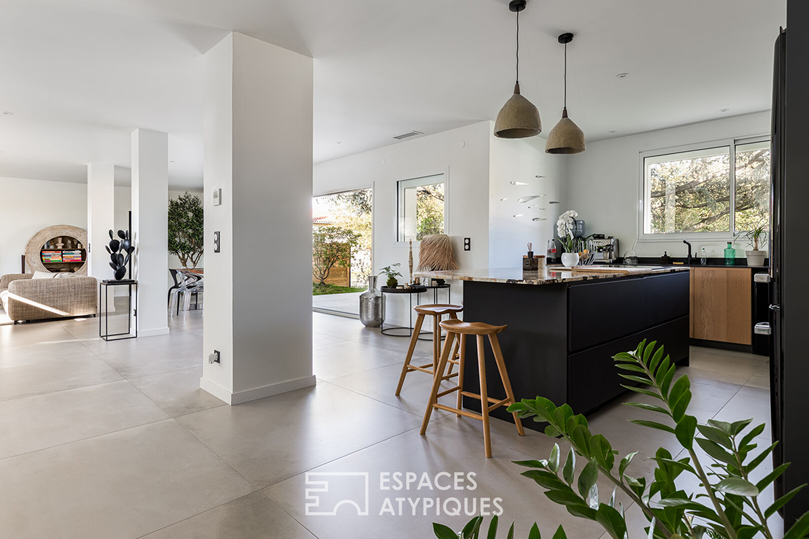 Maison d’exception au coeur de Brax avec piscine