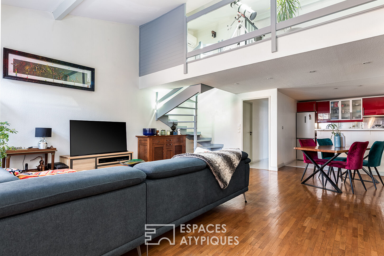 Duplex flat in the heart of Les Carmes