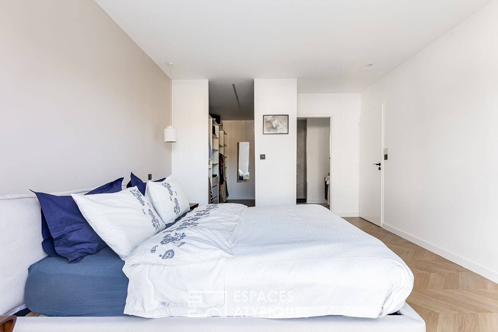 Contemporary single-storey house with swimming pool in Buzet-sur-Tarn