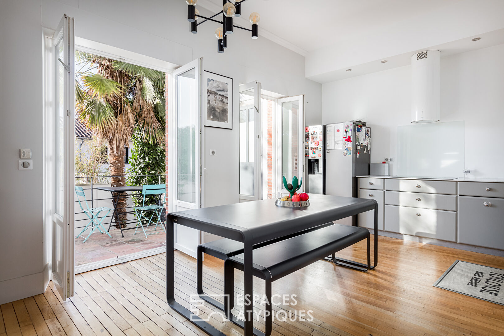 Charming house with swimming pool in Côte Pavée