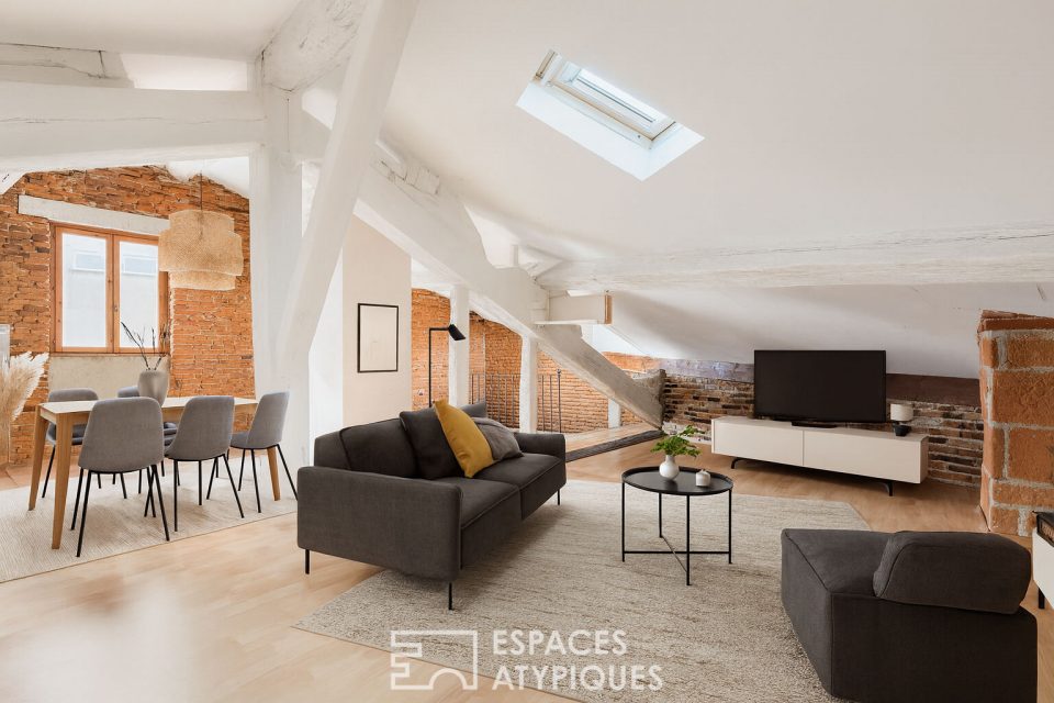 Appartement en dernier étage avec terrasse à Esquirol - Réf. 13467 Appartement en dernier étage avec terrasse à Esquirol