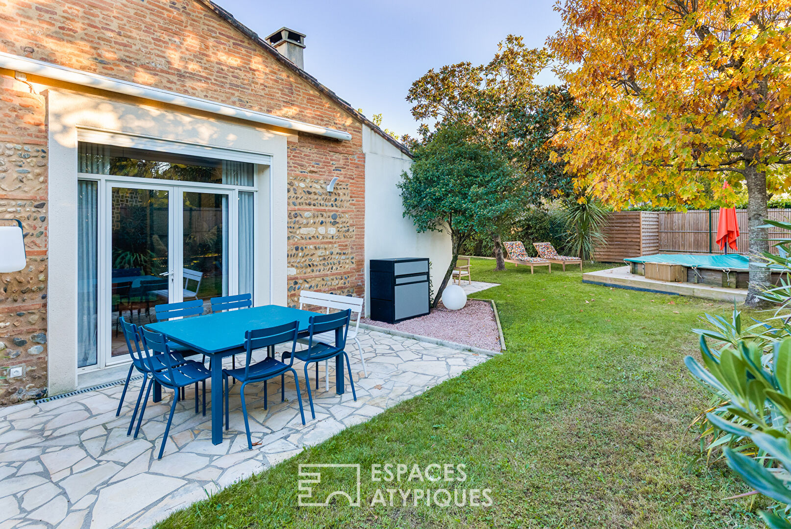 Maison toulousaine rénovée et son pigeonnier avec jardin
