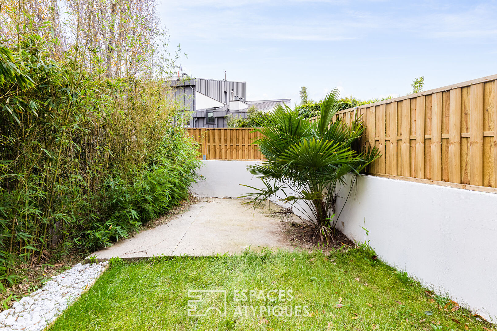Appartement loft  avec jardin intimiste à Côte Pavée