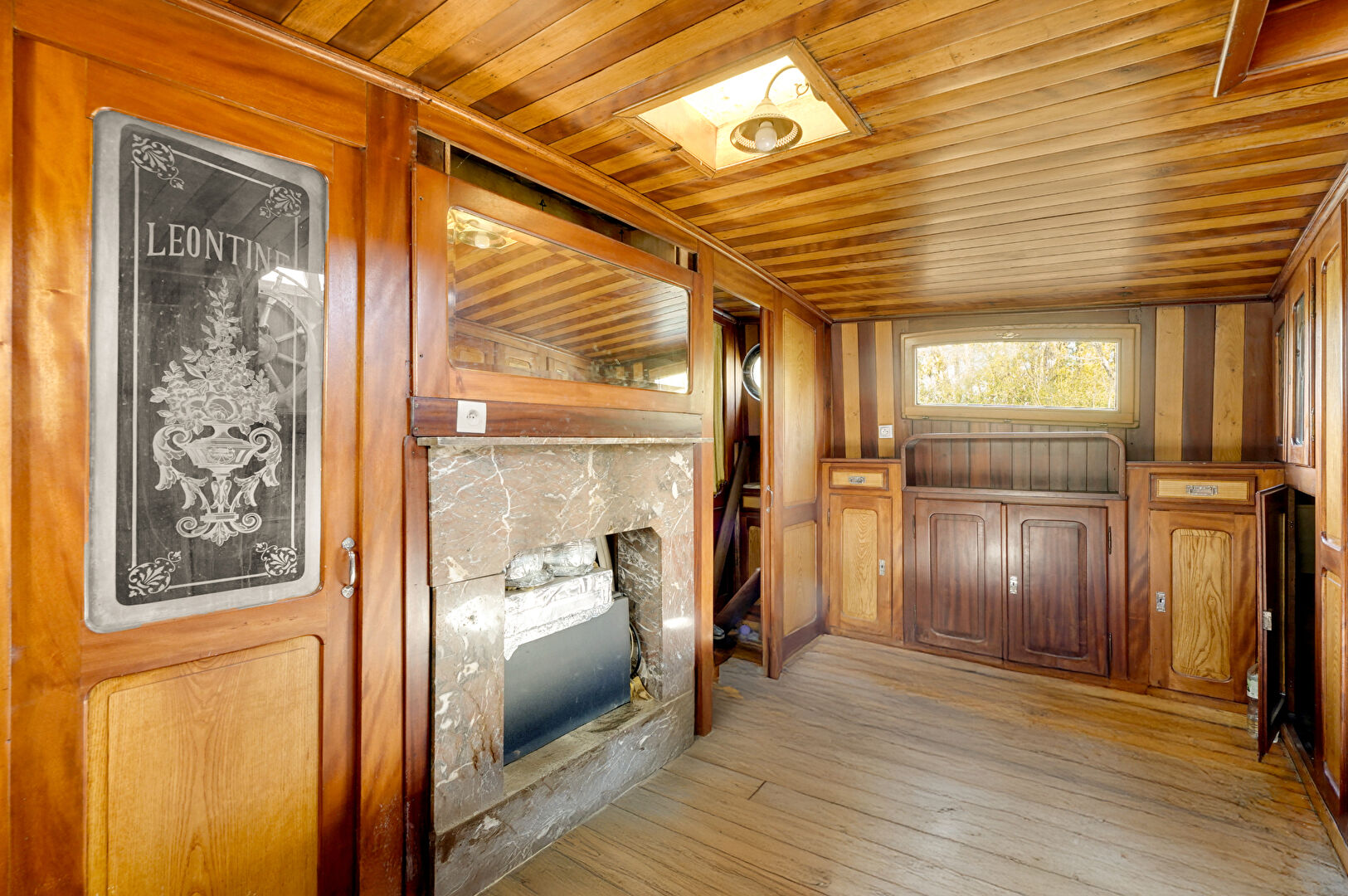 Renovated barge in Ramonville – St Agne